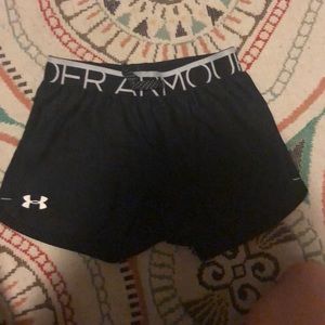 Under Armour black shorts